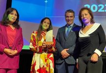 Premian a AES Chile por impulsar programa Mujeres con Energía