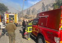 Delegado Presidencial del Huasco, Rodrigo Loyola, junto a equipos de emergencia de la Provincia del Huasco, gestiona requerimientos para hacer frente a los efectos que ha generado incendio que afecta a las localidades de El Sombrio y El Algodón en la comuna de Alto del Carmen.
