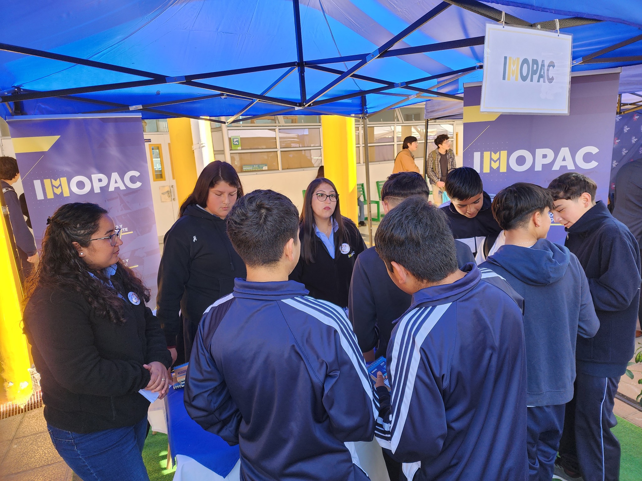 Tercera versión de la Feria Vocacional “Sueño Bicentenario para el ...
