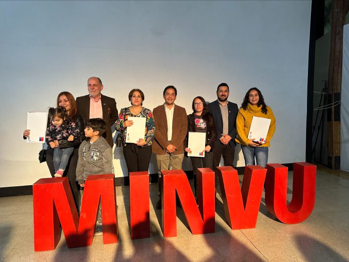 ENTREGA DE TITULOS DE DOMINIO COPA DE AGUA 3