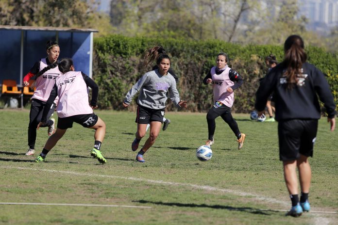 Futbol Femenino - Fotos Dirección del Trabajo (3)