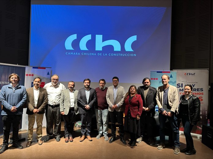 ORGANIZADORES Y EXPOSITORES SEMINARIO VIVIENDA INDUSTRIALIZADA