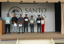 Estudiantes que componen las selecciones de Básquetbol y Fútbol son reconocidos por Santo Tomás Copiapó