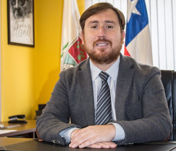 FOTO ALCALDE CESAR ORELLANA ORELLANA