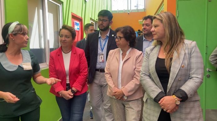 Ministra Williams Sala Cuna Caracolitos Antofa