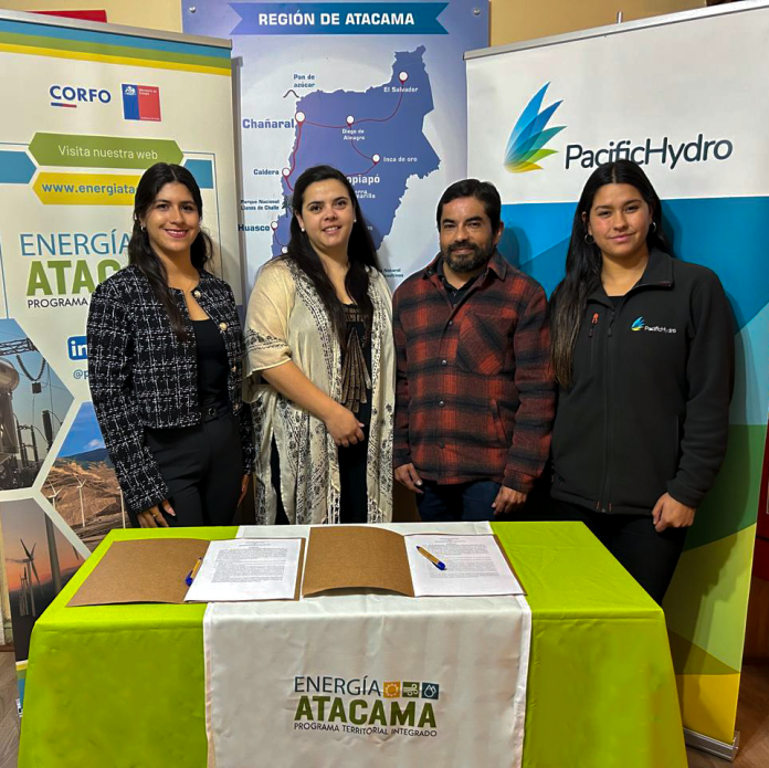 Firma convenio PHC y PTI Energía Atacama