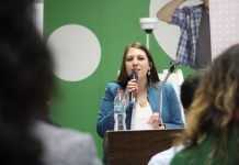 Seremi de Economía, Fomento y Turismo, Makarena Arias Vargas, valora el acuerdo entre Gobierno y Congreso para acelerar 21 proyectos del Pacto por el Crecimiento Económico