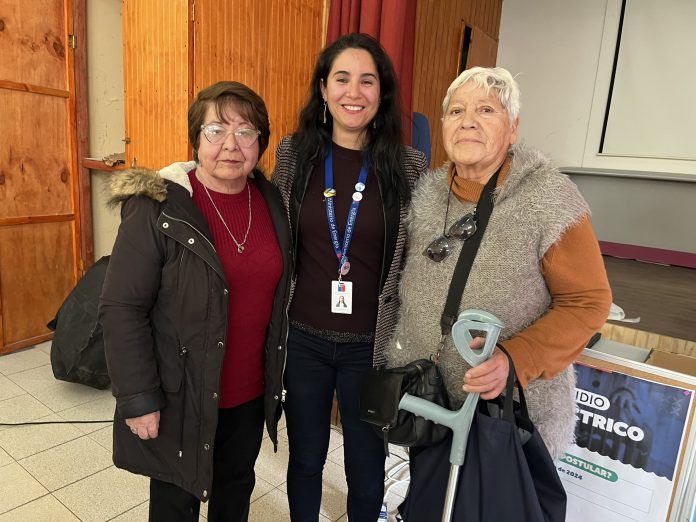 3 Difunden el subsidio eléctrico a cerca de 100 representantes de organizaciones de personas de la tercera edad y juntas de vecinos