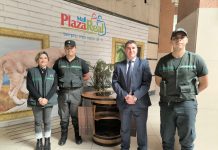 Muebles elaborados por personas privadas de libertad se exhiben en Centro Comercial Plaza Real