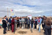 Minvu, Gobierno Regional y familias beneficiadas realizan tradicional “Primera Piedra” para oficializar construcción de 151 viviendas en Caldera