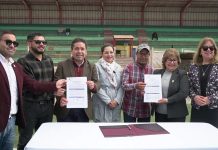 GOBIERNO REGIONAL Y MUNICIPIO CONCRETAN FIRMA PARA LA CONSERVACIÓN DEL ESTADIO DE CHAÑARAL Y LA CONSTRUCCIÓN DE NUEVO RELLENO SANITARIO PARA LA COMUNA