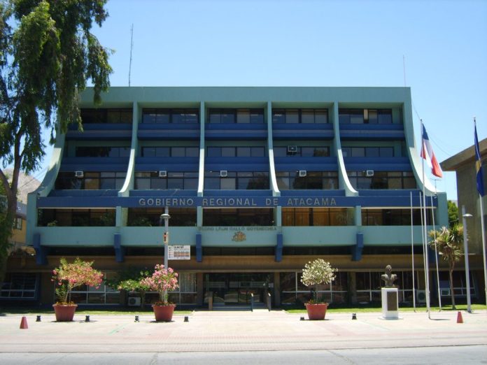 Intendencia_de_Atacama_Edificio_Pedro_Leon_Gallo_-_panoramio-1024x768