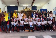 Con actividades pedagógicas y autoridades regionales Escuela Vicente Sepúlveda encendió árbol navideño