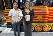 Continúa captación de Familias de Acogida en centro comercial