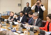 Gobierno presenta ante la Comisión de Hacienda del Senado el proyecto de ley de Reajuste del Salario Mínimo
