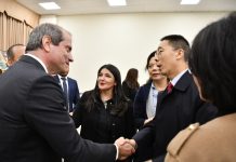 Santo Tomás inaugura exposición pictórica en Copiapó por los 55 años de relaciones diplomáticas entre Chile y China