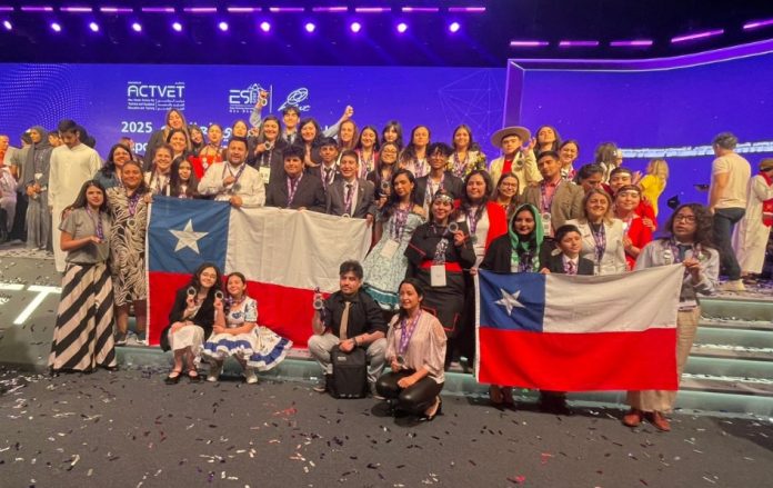 Estudiantes Chañaral Dubai