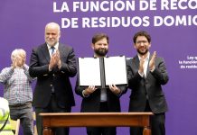 Presidente Gabriel Boric promulgó ley que mejora condiciones laborales de los recolectores de residuos domiciliarios