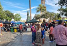 Masiva celebración de “Navidad Atacameña” reunió a familias en la Plaza Ambrosio O`Higgins de Vallenar