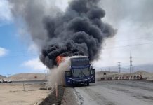 Bus de dos pisos se incendió en Cuesta Cardones: 40 pasajeros evacuaron a tiempo