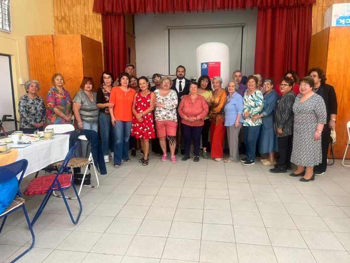 Ministerio de Energía fortalece vínculo con adultos mayores de Copiapó y difunde medidas del Plan Chile Sale Adelante