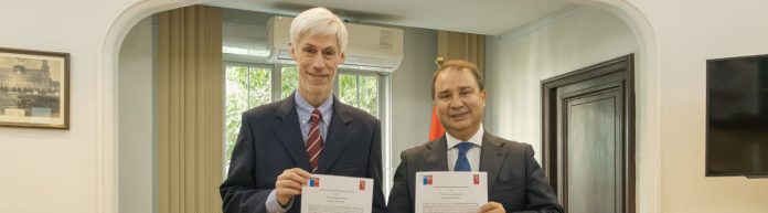 Servel-y-Servicio-Nacional-de-Migraciones-firmaron-convenio