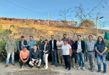 Autoridades regionales sostienen reunión con empresarios agrícolas de Imperial Alto en Vallenar