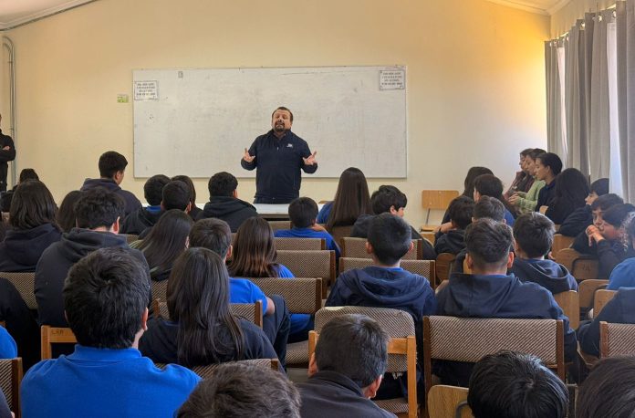 CHARLA FREIRINA