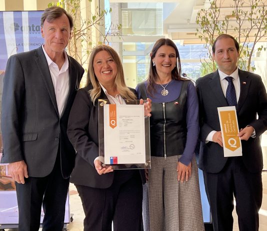 Servicio Nacional de Turismo entrega certificación Sello Q a Antay Casino Hotel de Copiapó