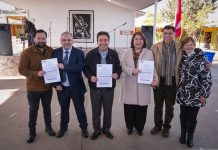 Gobierno Regional de Atacama y SLEP Huasco firman Convenio Mandato para histórica reposición de mobiliario escolar en la provincia