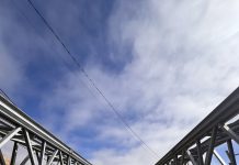 MOP inicia instalación de puente mecano en Quebrada Alarcón y avanza en obras para segunda estructura en Los Loros