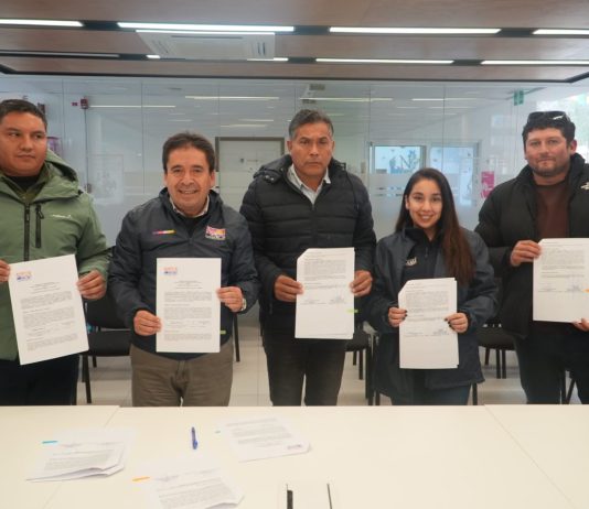 Gobierno Regional concreta firma de tres convenios FRIL por más de $870 millones para nuevas obras en Alto del Carmen