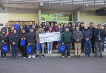 21 jóvenes de Huasco reciben becas para apoyar su educación superior