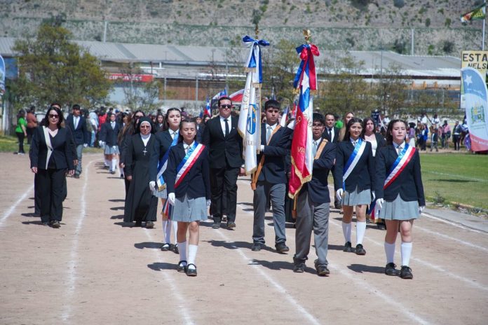Vallenar conmemoró las Fiestas Patrias con tradicional desfile en el Estadio Nelson Rojas