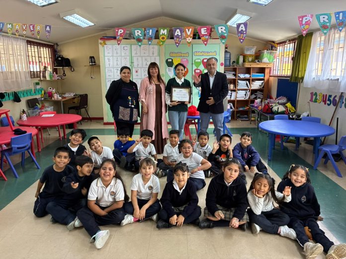 Reconocimiento a Lady Espejo finalista Global Teacher Prize 2026 (4)