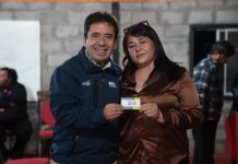 Gobierno Regional entrega de 40 nuevas GiftCard para apoyar la recuperación de familias afectadas por las lluvias en el borde costero de Atacama