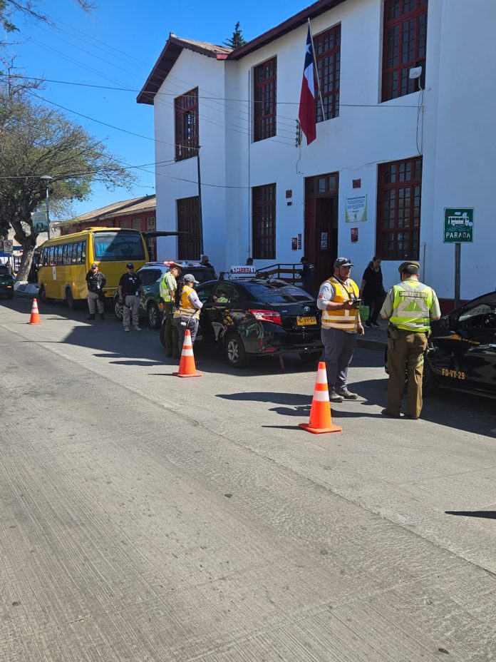CARABINEROS REALIZÓ OPERATIVO DE FISCALIZACIÓN JUNTO A TRANSPORTES Y MUNICIPALIDAD DE VALLENAR