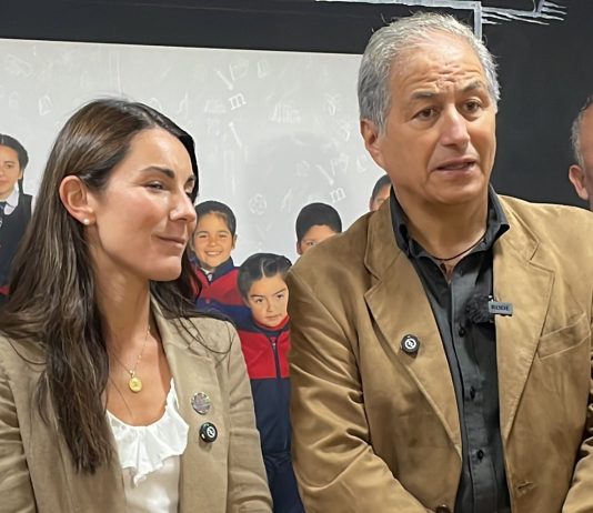 COLEGIO DE PROFESORES: “LA MINISTRA ARZOLA DEBERÍA DEFENDER EL PRESUPUESTO DE EDUCACIÓN Y NO JUSTIFICAR SUS RECORTES, COMO LO HIZO CON ‘YO ELIJO MI PC’”